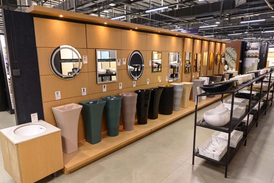Store view 13