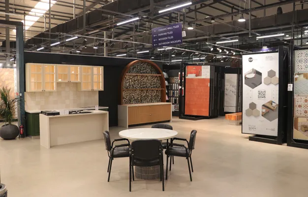 Store view 17